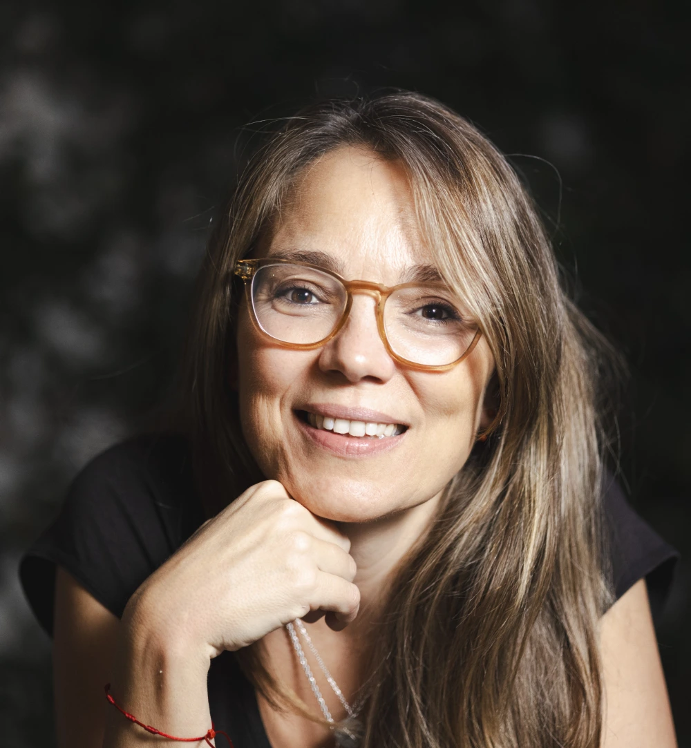 Retrato de Silvia Maisonave sonriendo a cámaras